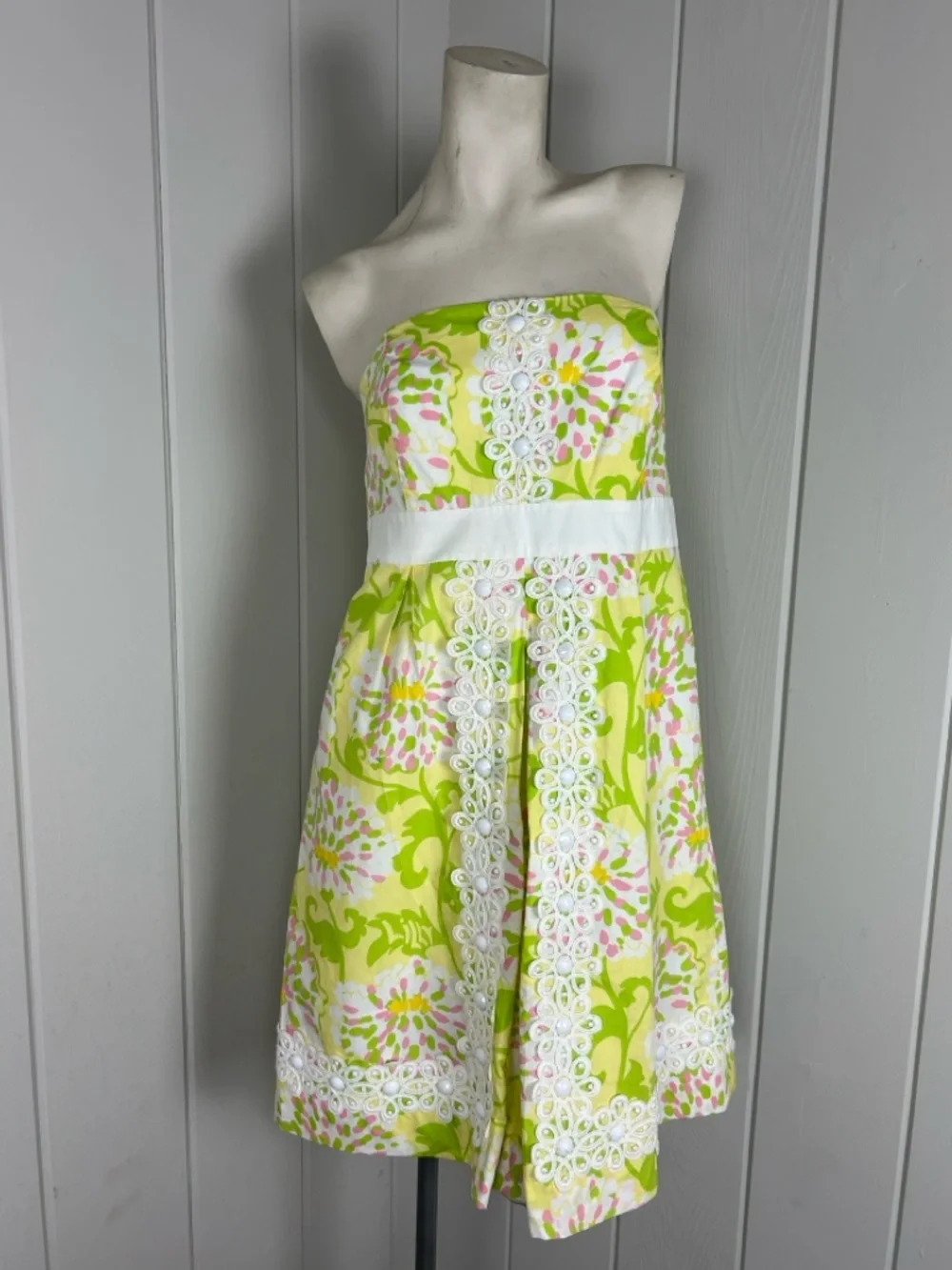 Lilly Pulitzer Jubilee Floral Strapless Dress Size 10 Beaded Lace Trim Fit Flare - Picture 2 of 8